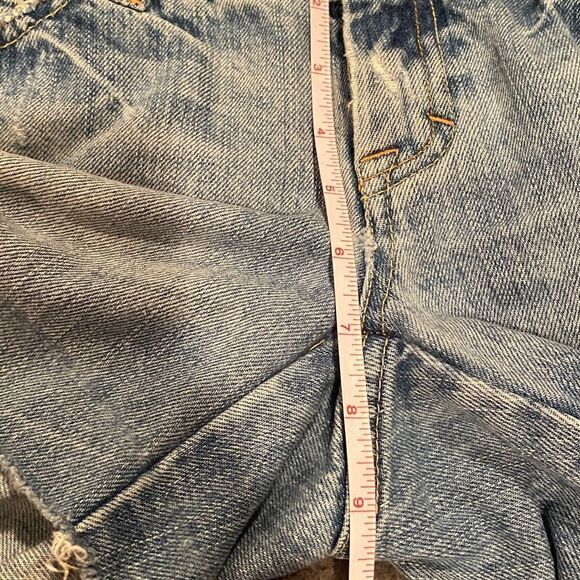 American Eagle Jean Shorts Distressed Size 6 - Picture 5 of 11